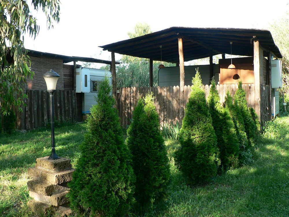 International Glamping Lago Di Bracciano Тревиняно Романо Екстериор снимка