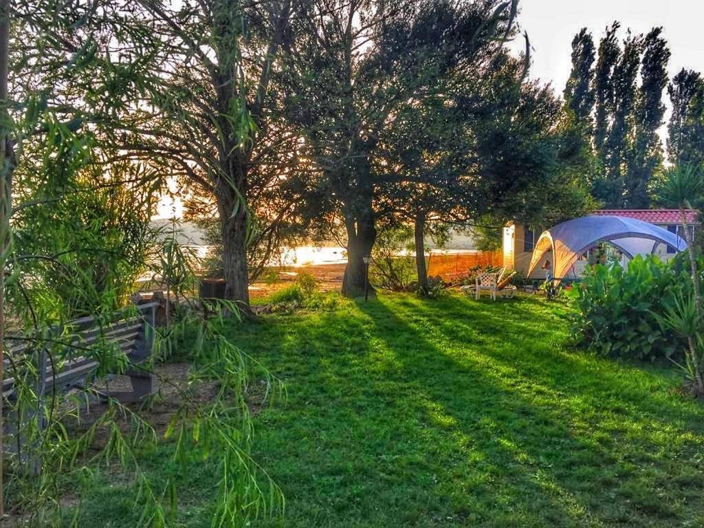 International Glamping Lago Di Bracciano Тревиняно Романо Екстериор снимка
